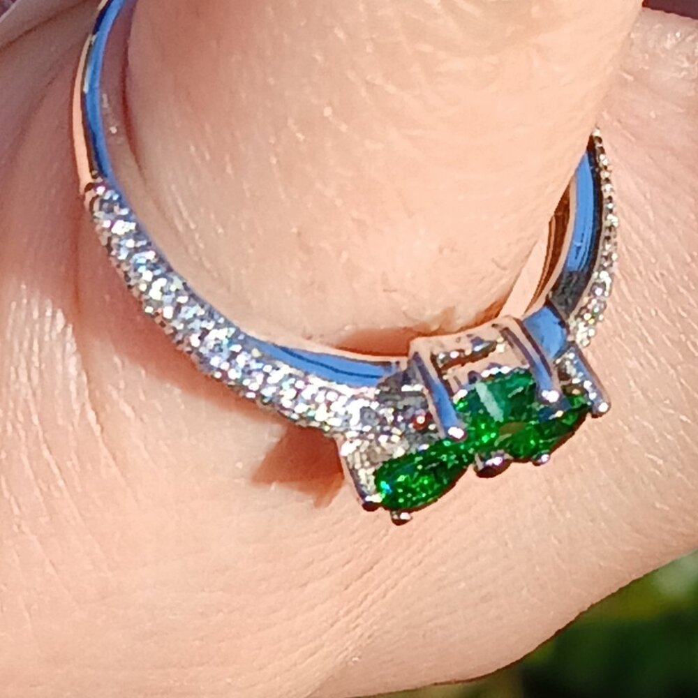Solvar Irish Three Leaf Clover Shamrock Sterling Silver Green Crystal CZ Ring - Picture 4 of 14
